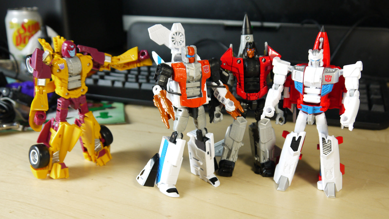 Illustration for article titled The Latest Transformers Line Combines Everything '80s Kids Loved